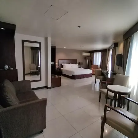 Mandarin Plaza Hotel-2